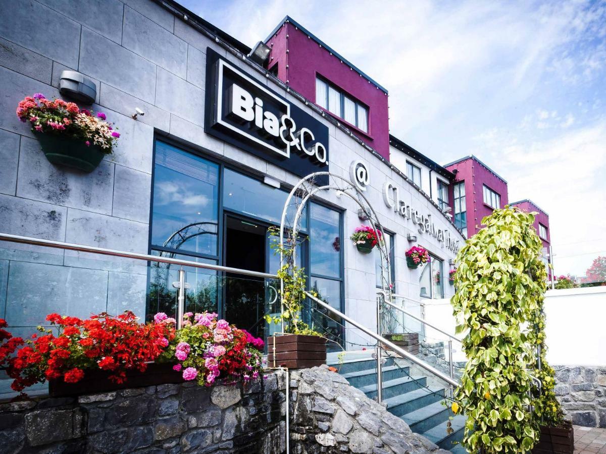 Claregalway Hotel Exterior foto